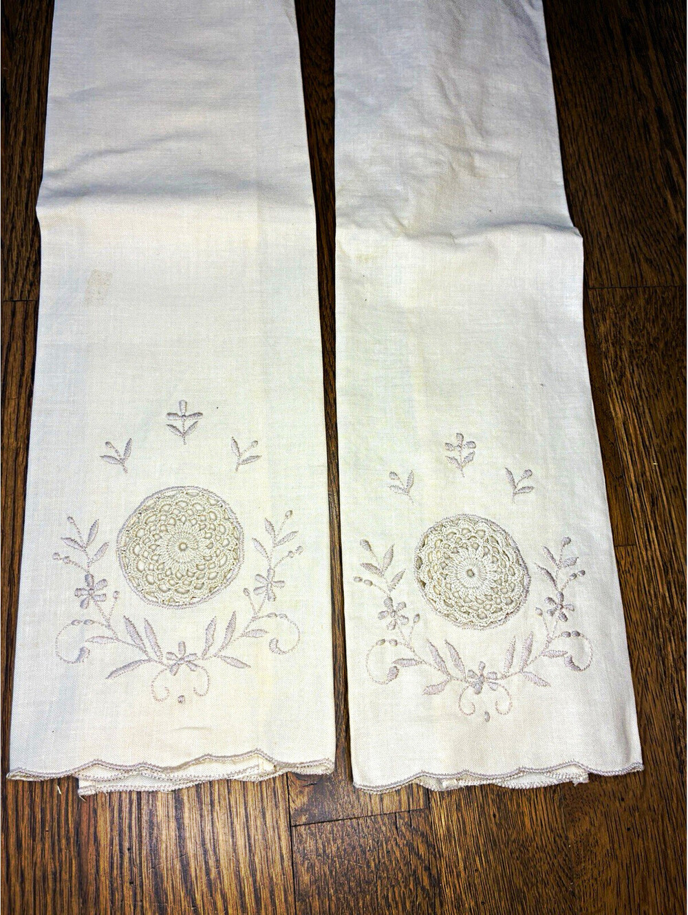 2-Pack White & Beige Cotton Hand Towels, Embroidered Floral Pattern